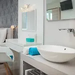 Divina Villa *