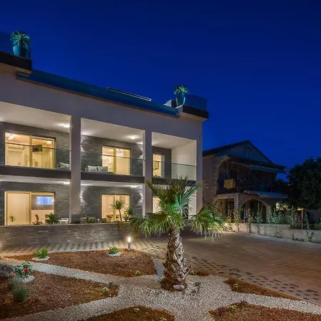 Divina Villa